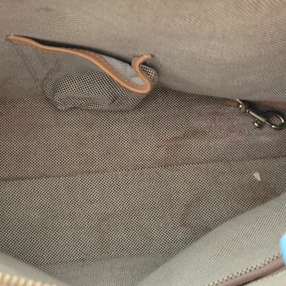 Dooney & Bourke logo bag - Picture 14 of 16